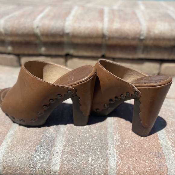 Stuart Weitzman Sequoia Mousse Designer Wood Platform Mules Size 8 - Picture 1 of 3